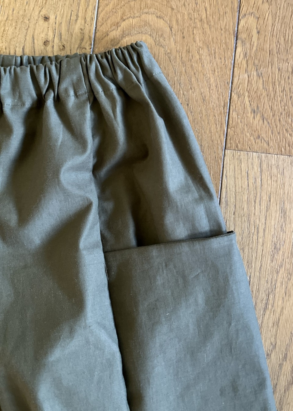 Pantalon 09 enfant en popeline kaki - LE VESTIAIRE DE JEANNE Pantalon 09 enfant en popeline kaki - LE VESTIAIRE DE JEANNE