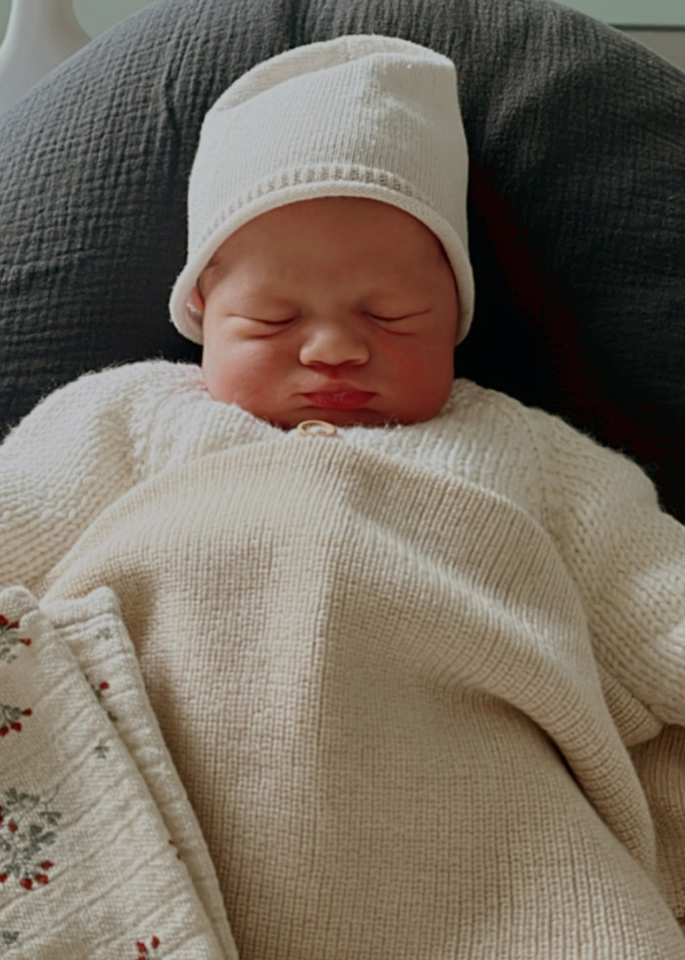Jon hat in cream cotton knit - LI & ME