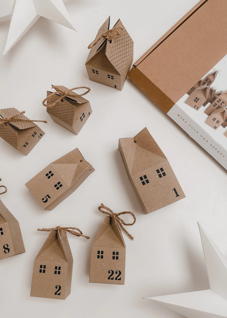 Advent Calendar "Village" - HEAD IN T'CLOUD