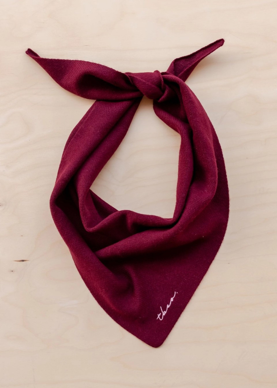 Echarpe triangulaire en laine merinos bordeaux - TBCo