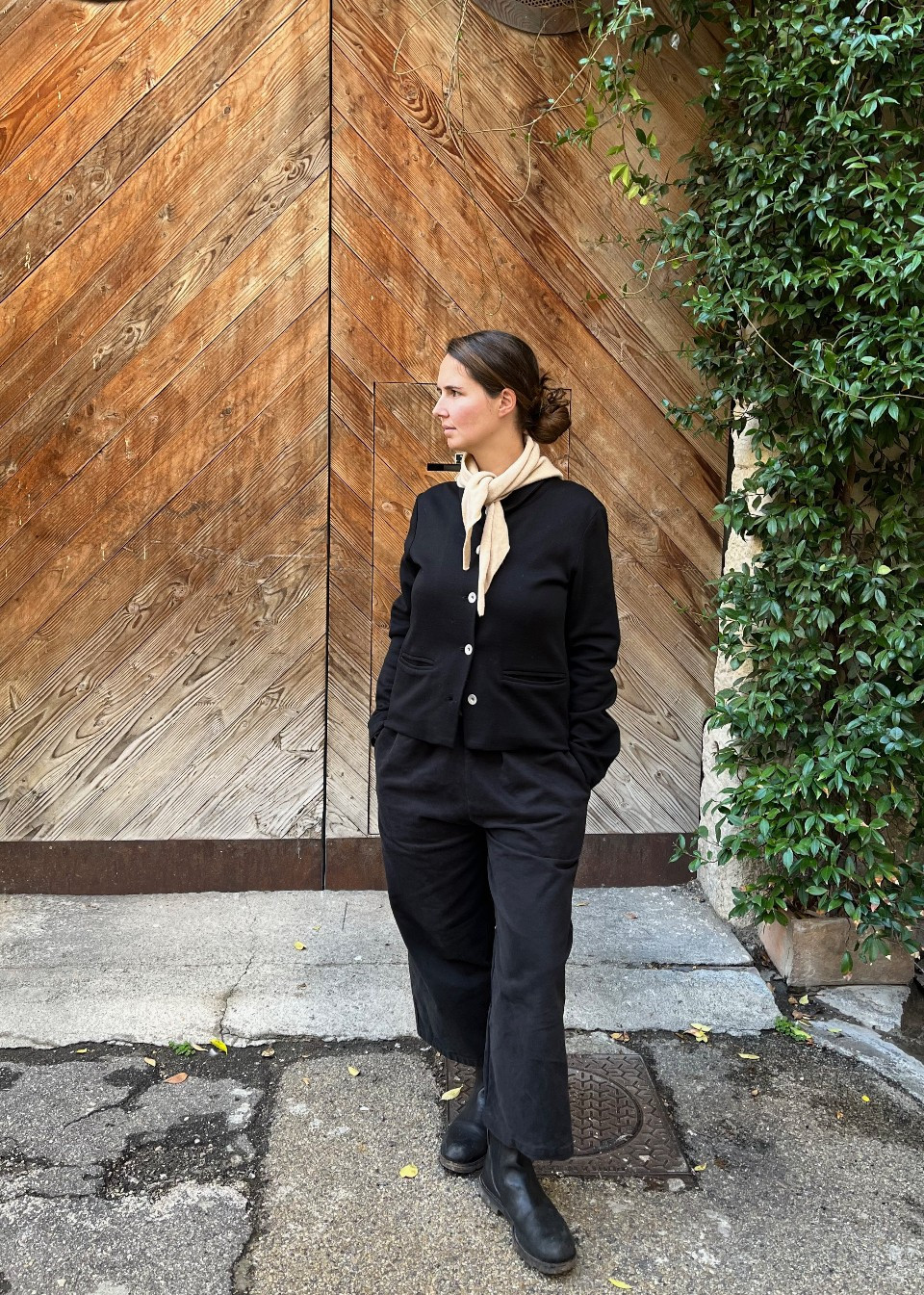 Beige triangle scarf - TBCo