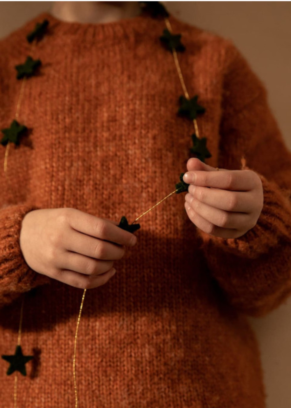Olive green stars felted garland - MUSKHANE