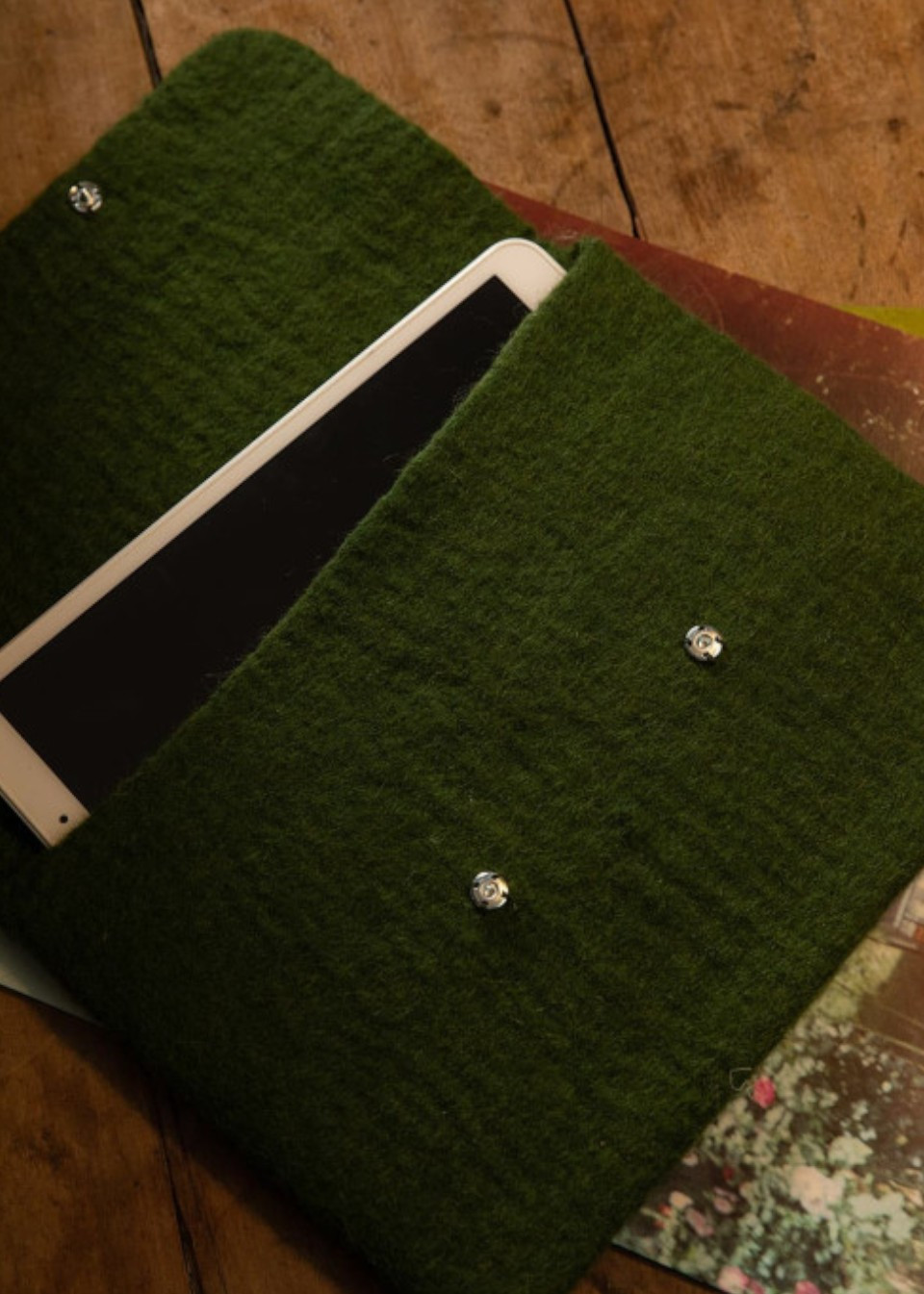 Pochette en Feutre Vert Olive - MUSKHANE