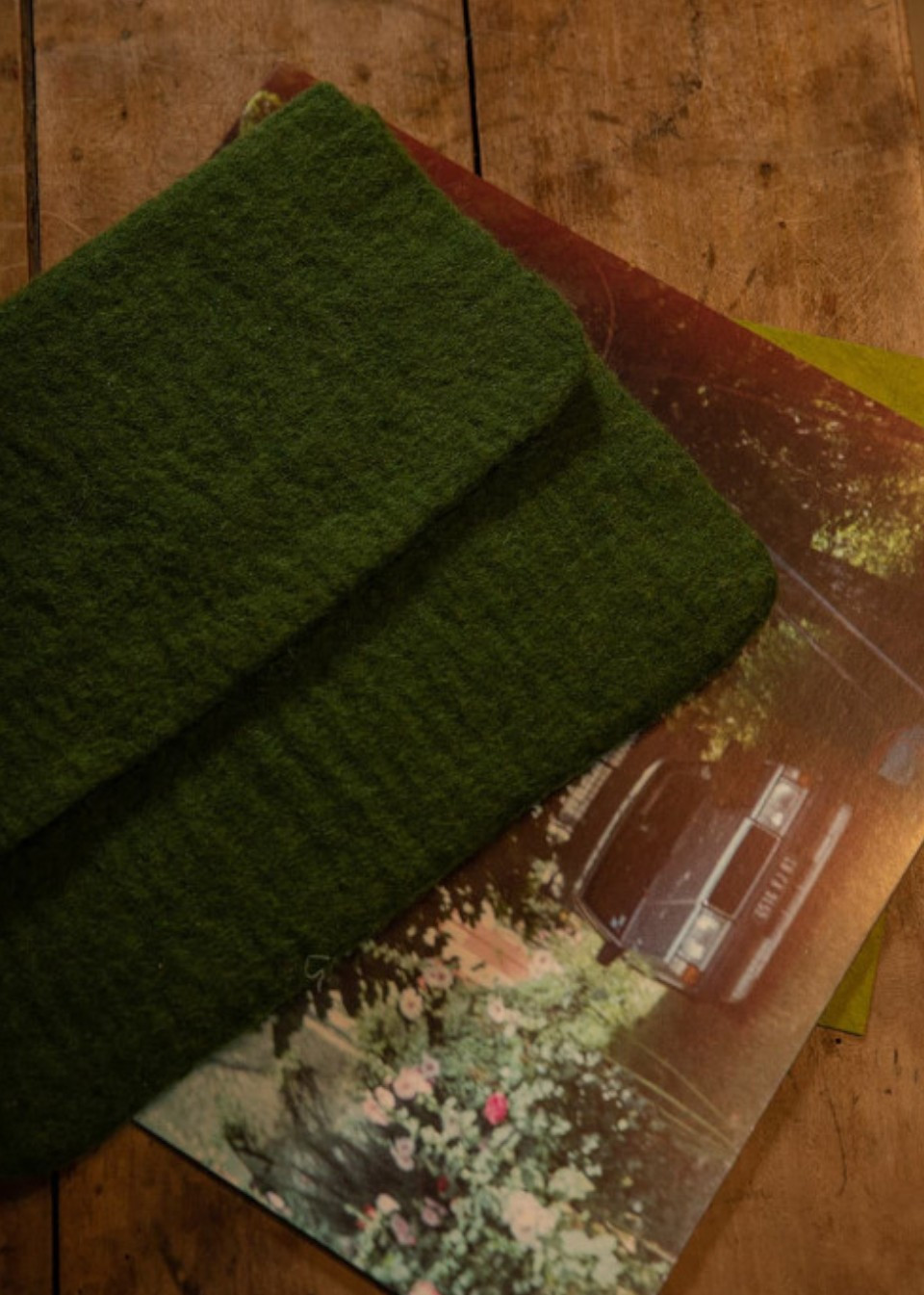 Pochette en Feutre Vert Olive - MUSKHANE