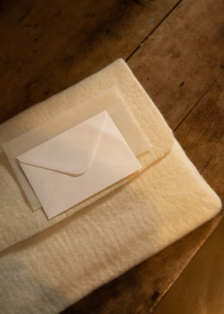 Pochette en Feutre Blanc - MUSKHANE