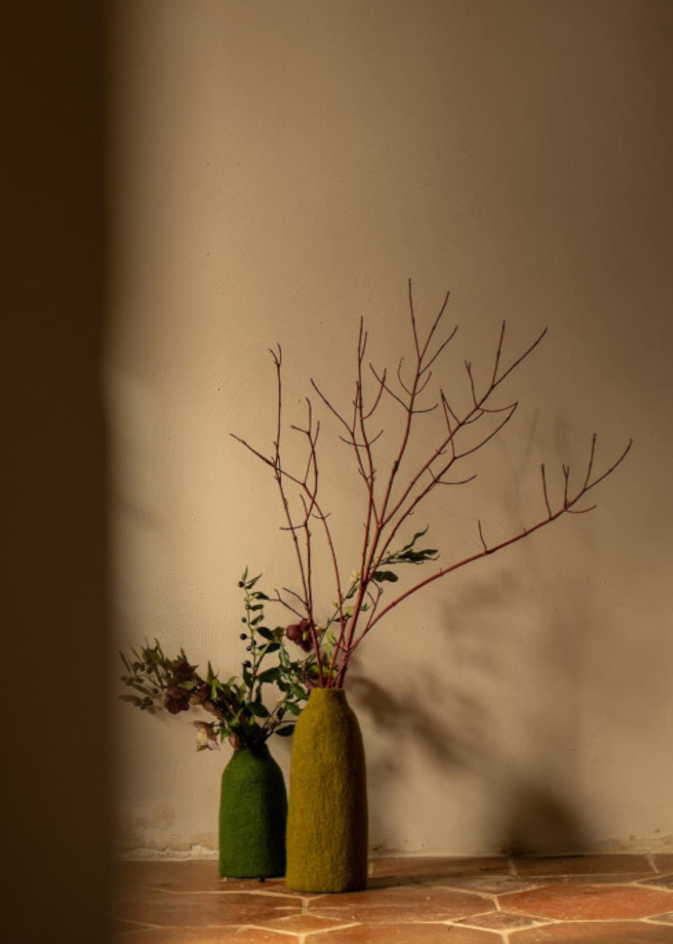 Vase cover in anise green felt wool - MUSKHANE