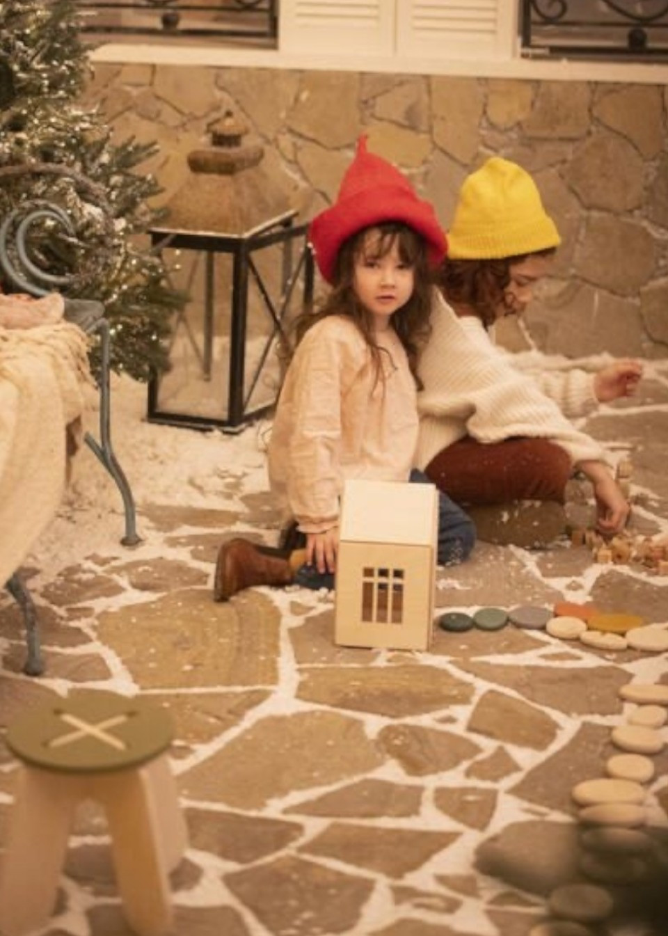 Natural wooden dollhouse - BABAÏ