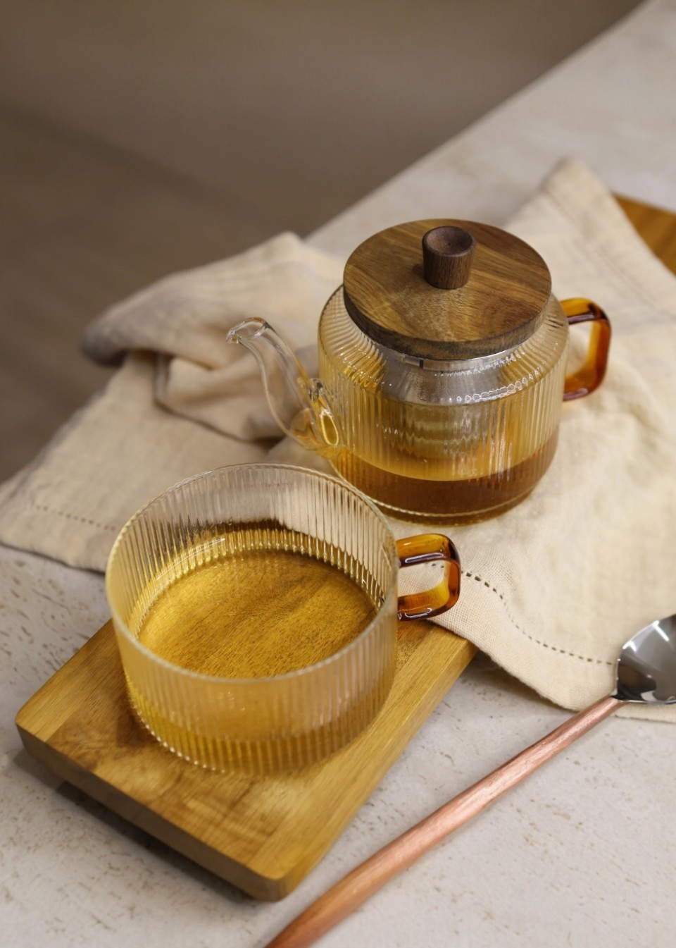 Karl Teapot and Cup set - OGO LIVING