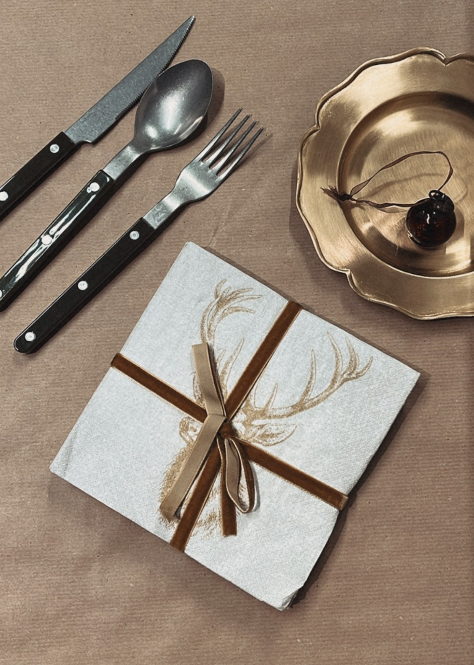 Paper napkins - Beige Reindeer