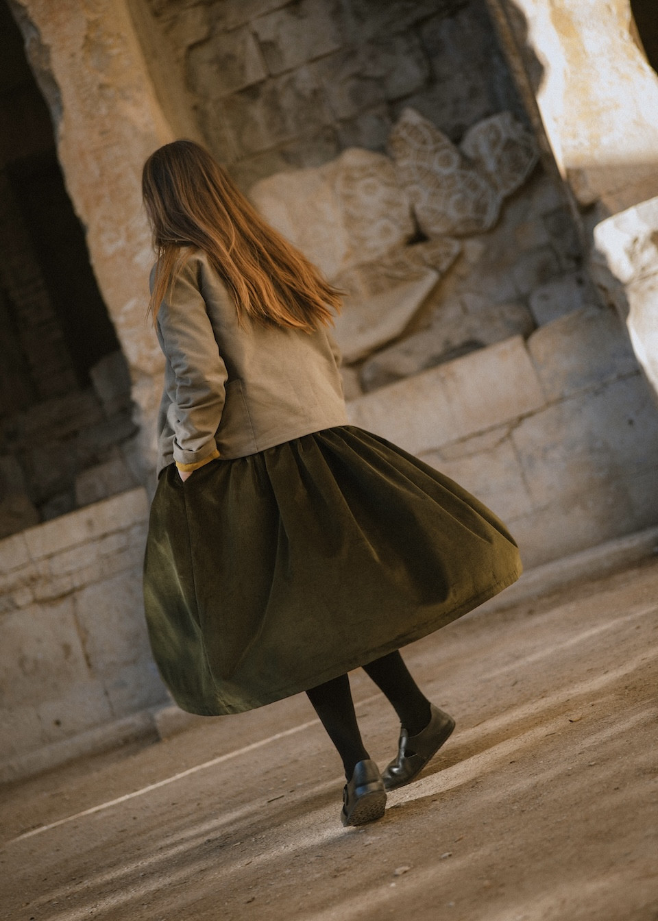 Robe à plis en velours vert bouteille - LE VESTIAIRE DE JEANNE