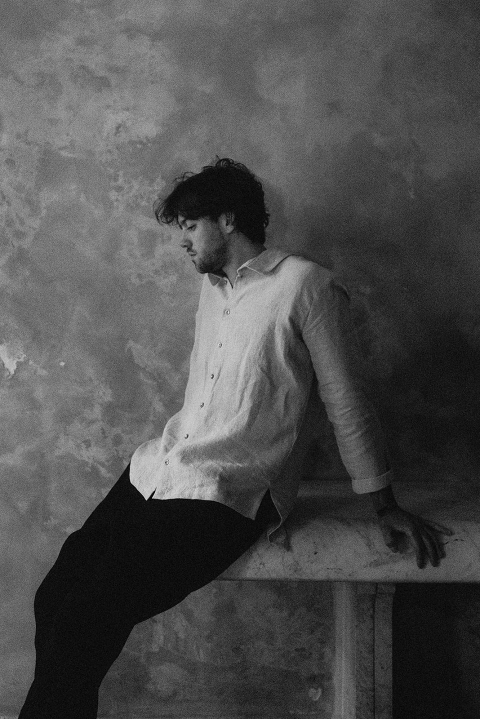 Pockets trousers, black linen