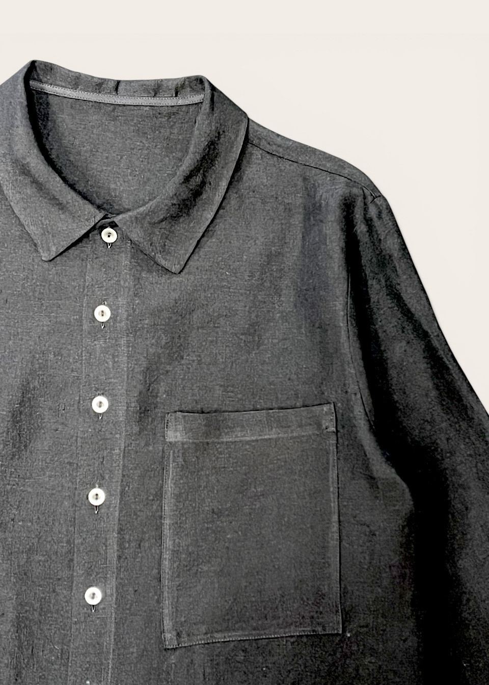 Chemise 09 en lin noir - LE VESTIAIRE DE JEANNE