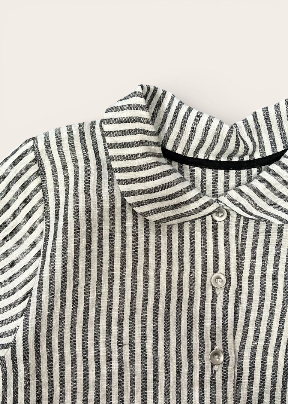 Long sleeves shirt, light stripes linen