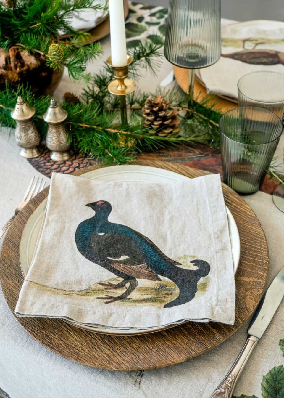 Set of 6 linen napkins with forest birds prints - LINOROOM