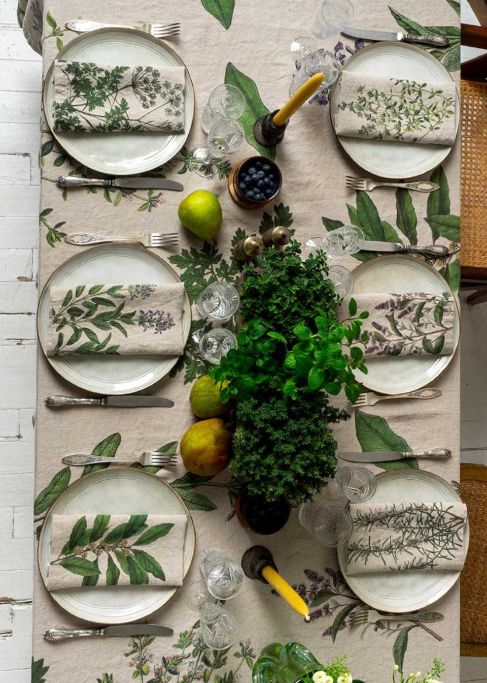 Linen tablecloth with Fine Herbs prints - LINOROOM
