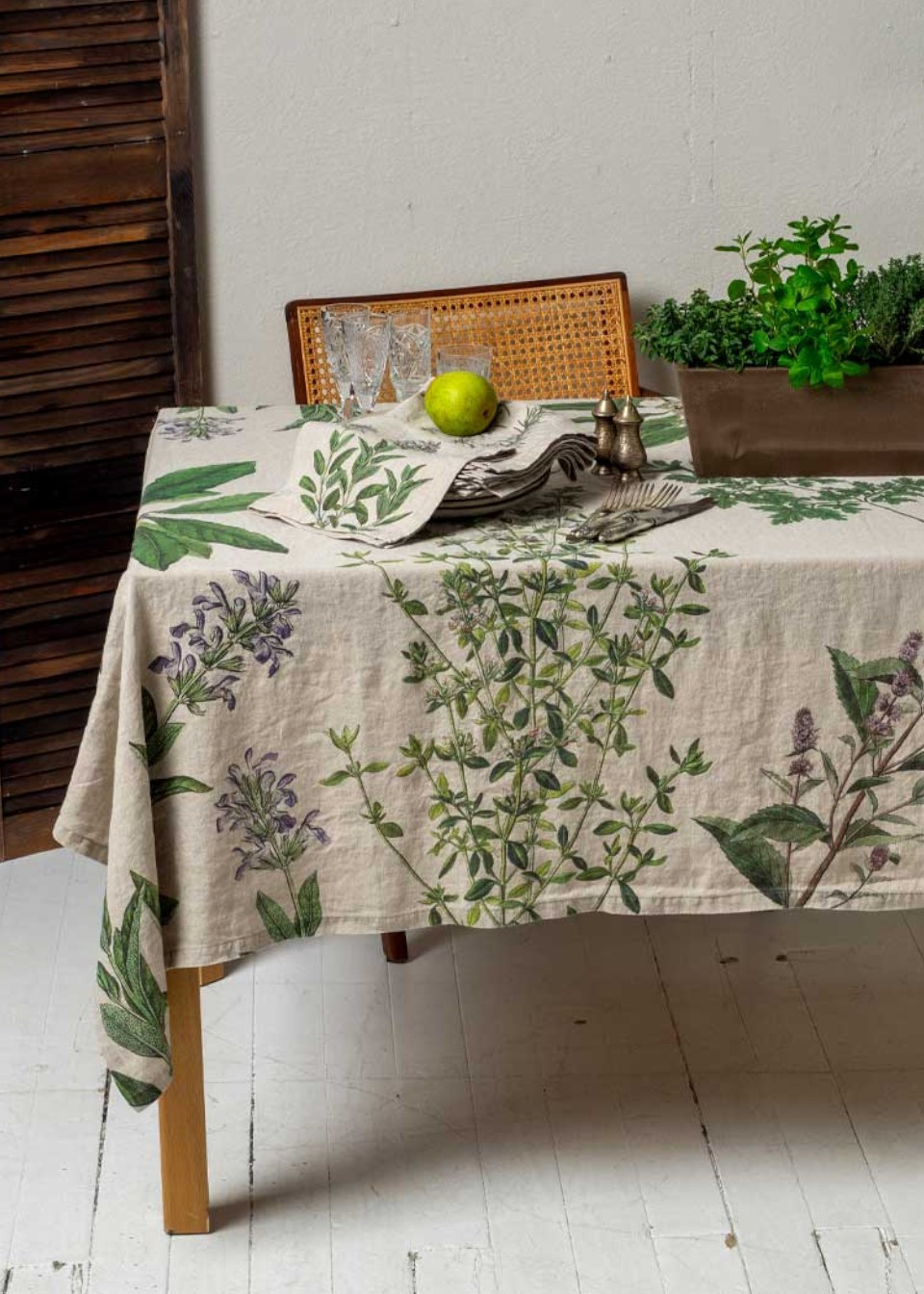 Linen tablecloth with Fine Herbs prints - LINOROOM