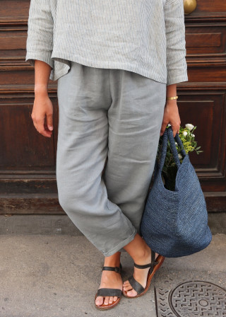 Classic trousers in storm blue linen - LE VESTIAIRE DE JEANNE