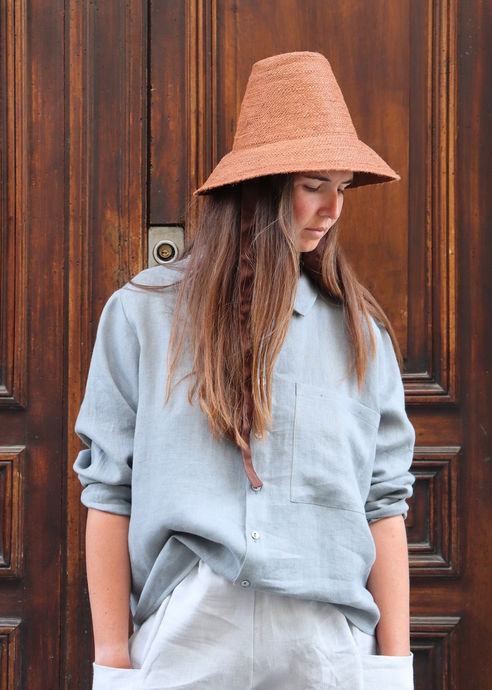 Shirt 09 in storm blue linen - LE VESTIAIRE DE JEANNE