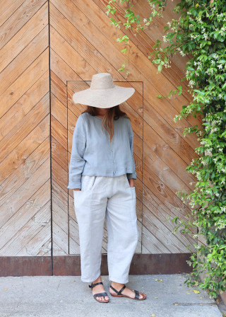 Cardigan 02 in storm blue linen - LE VESTIAIRE DE JEANNE