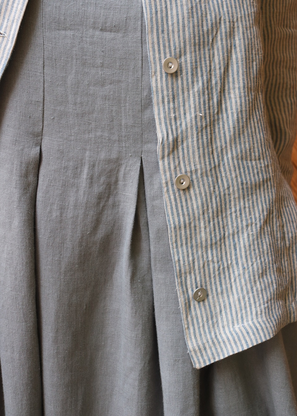 Dress 15 in storm blue linen - LE VESTIAIRE DE JEANNE