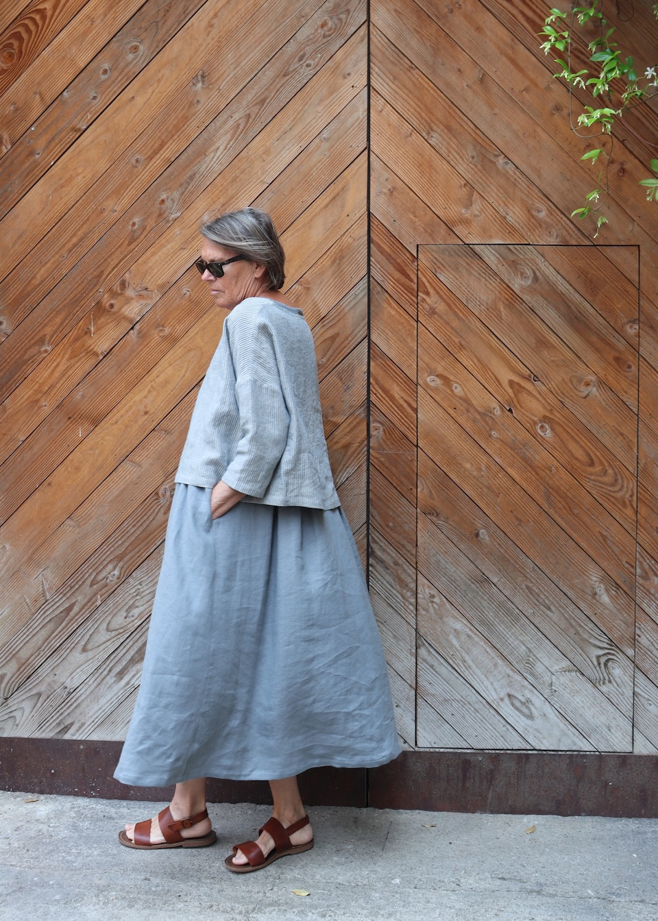 Dress 15 in storm blue linen - LE VESTIAIRE DE JEANNE