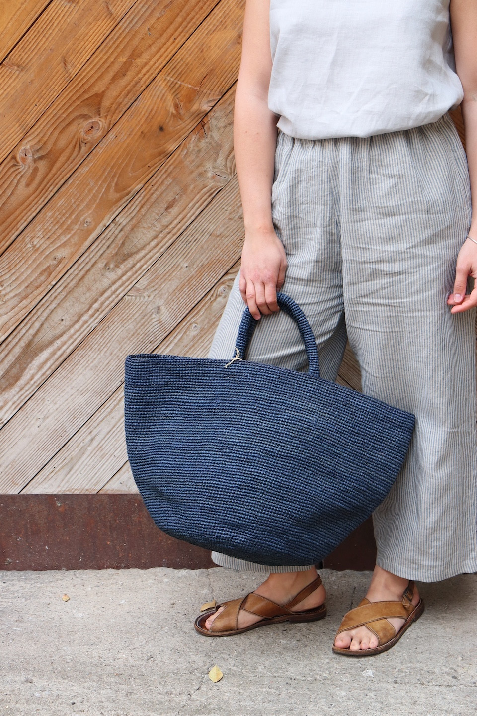 Blouse sans manches en lin gris nuage - LE VESTIAIRE DE JEANNE
