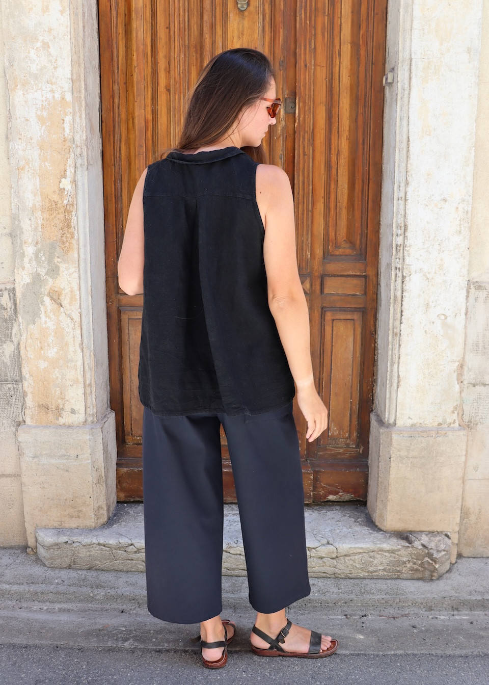 Chemise à plis sans manches, lin noir - LE VESTIAIRE DE JEANNE