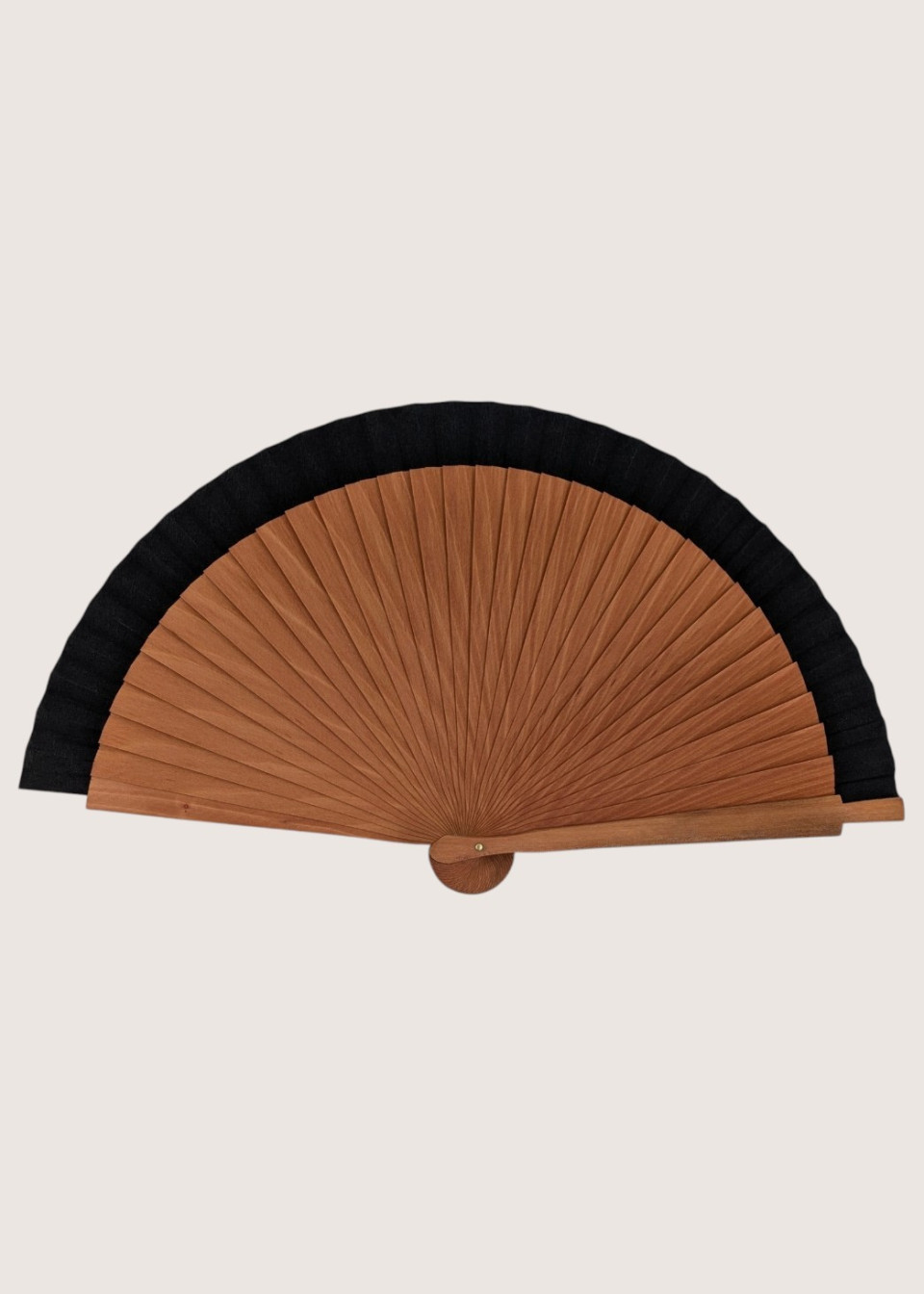 Black Fan - SAUGA