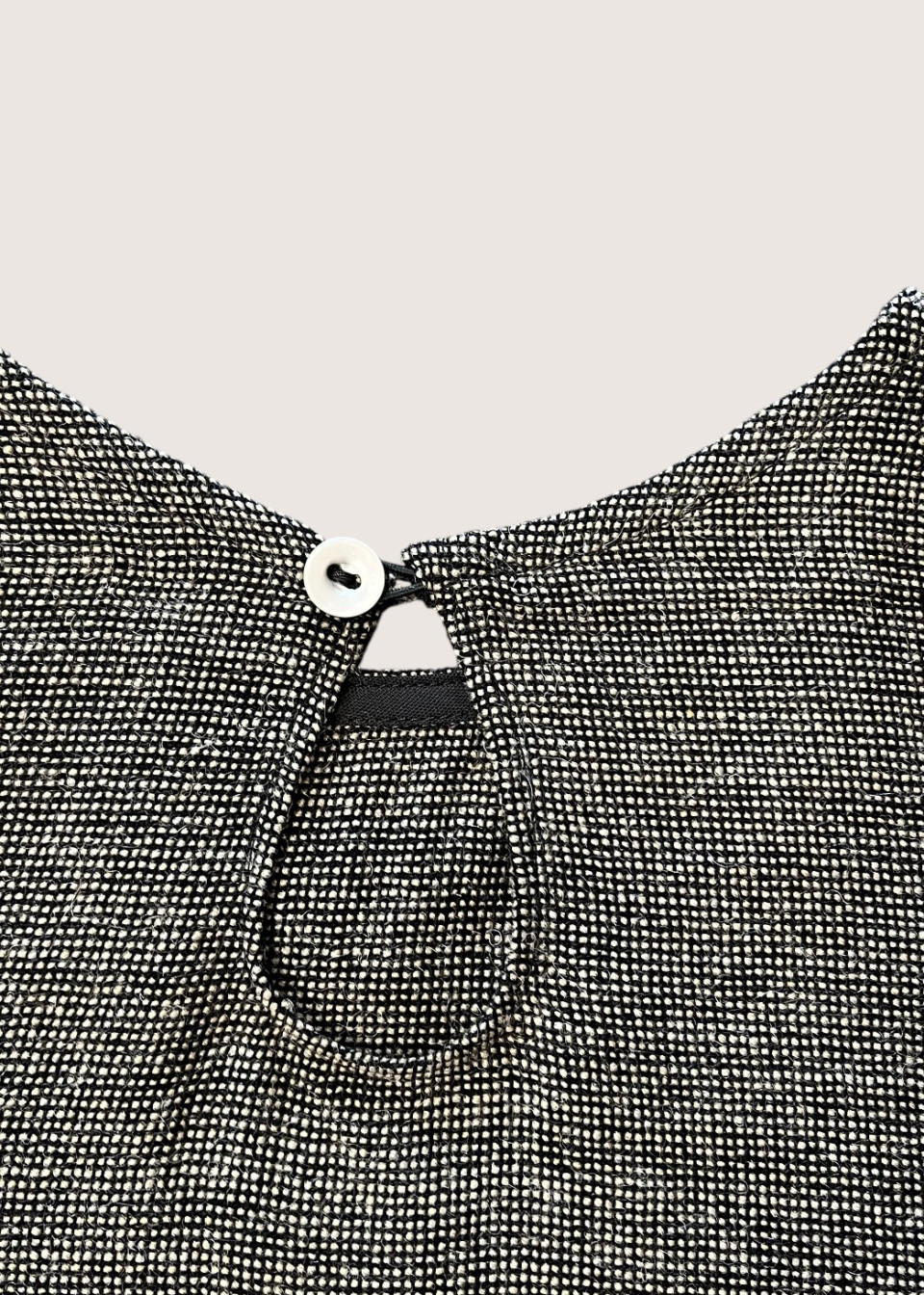 Blouse manches longues,  lainage fin beige