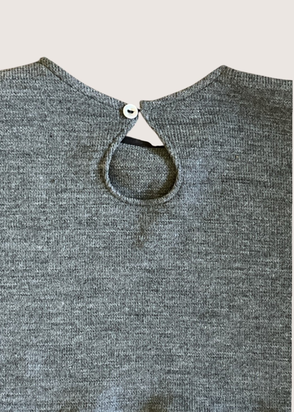 Pull court en jersey gris clair - LE VESTIAIRE DE JEANNE