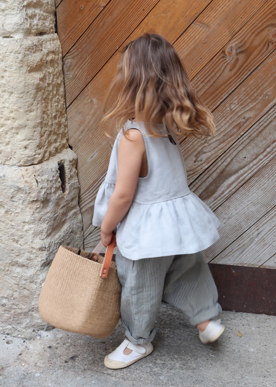 blouse plissée sans manches, lin ris nuage - LE VESTIAIRE DE JEANNE