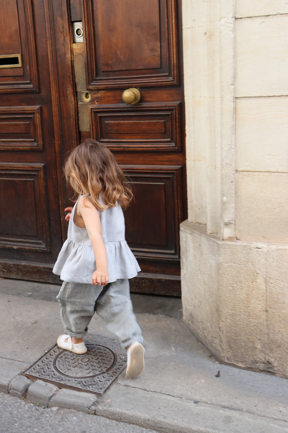 Kid trousers in sky blue stripes linen - LE VESTIAIRE DE JEANNE