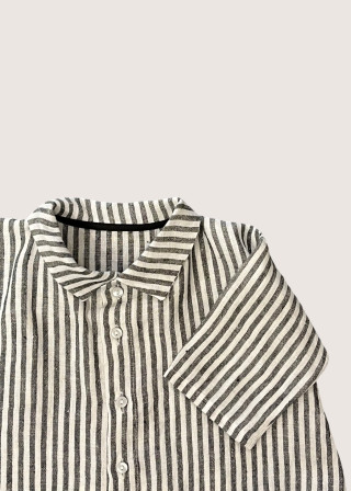 Unisex shirt for babies, white stripes linen
