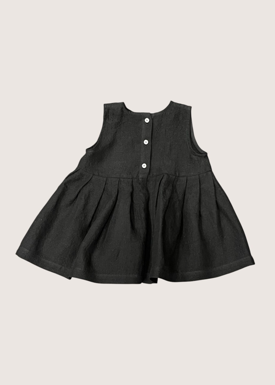 Robe bébé à plis sans manches en lin noir - LE VESTIAIRE DE JEANNE