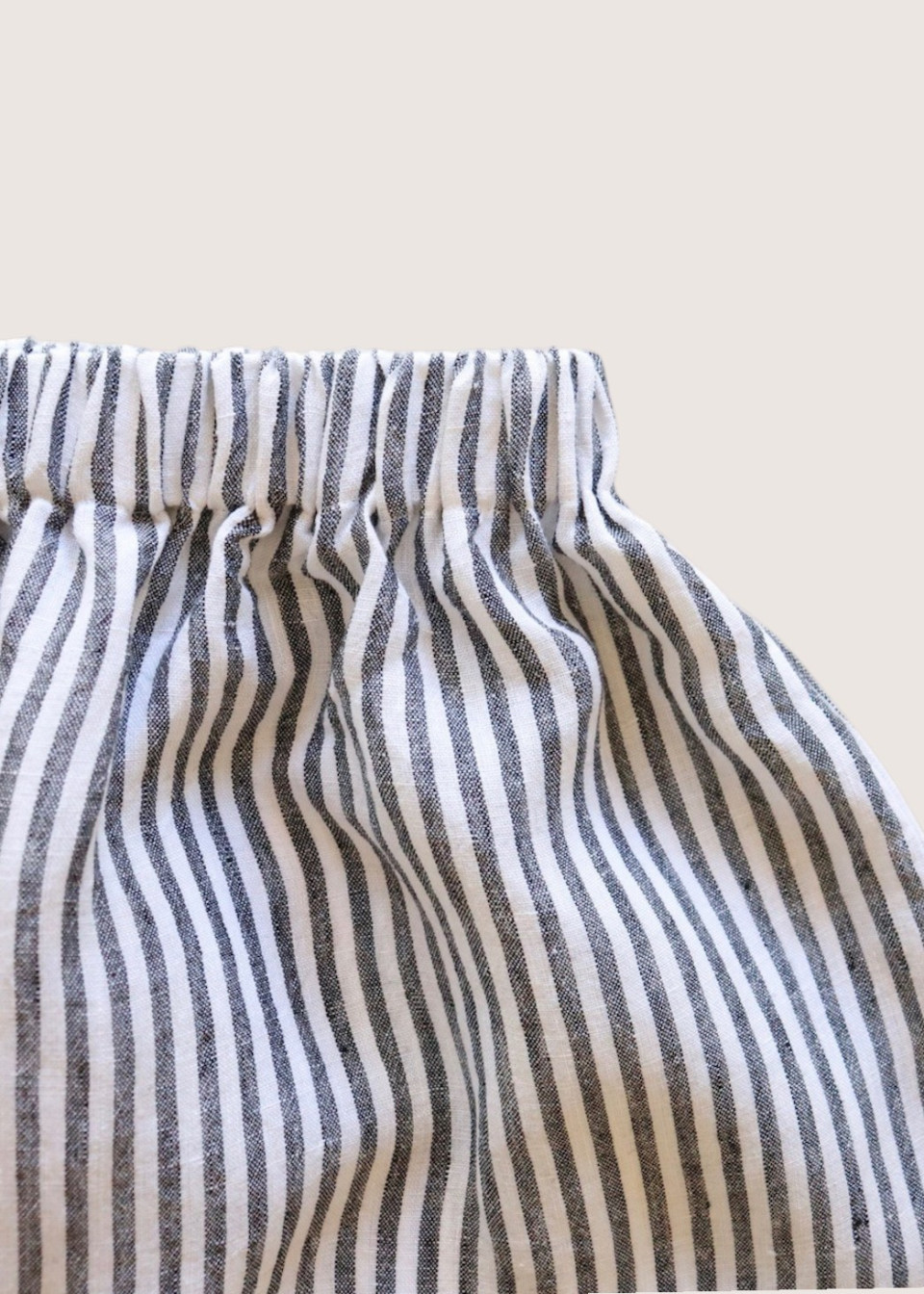 Saroual trousers, light stripes linen