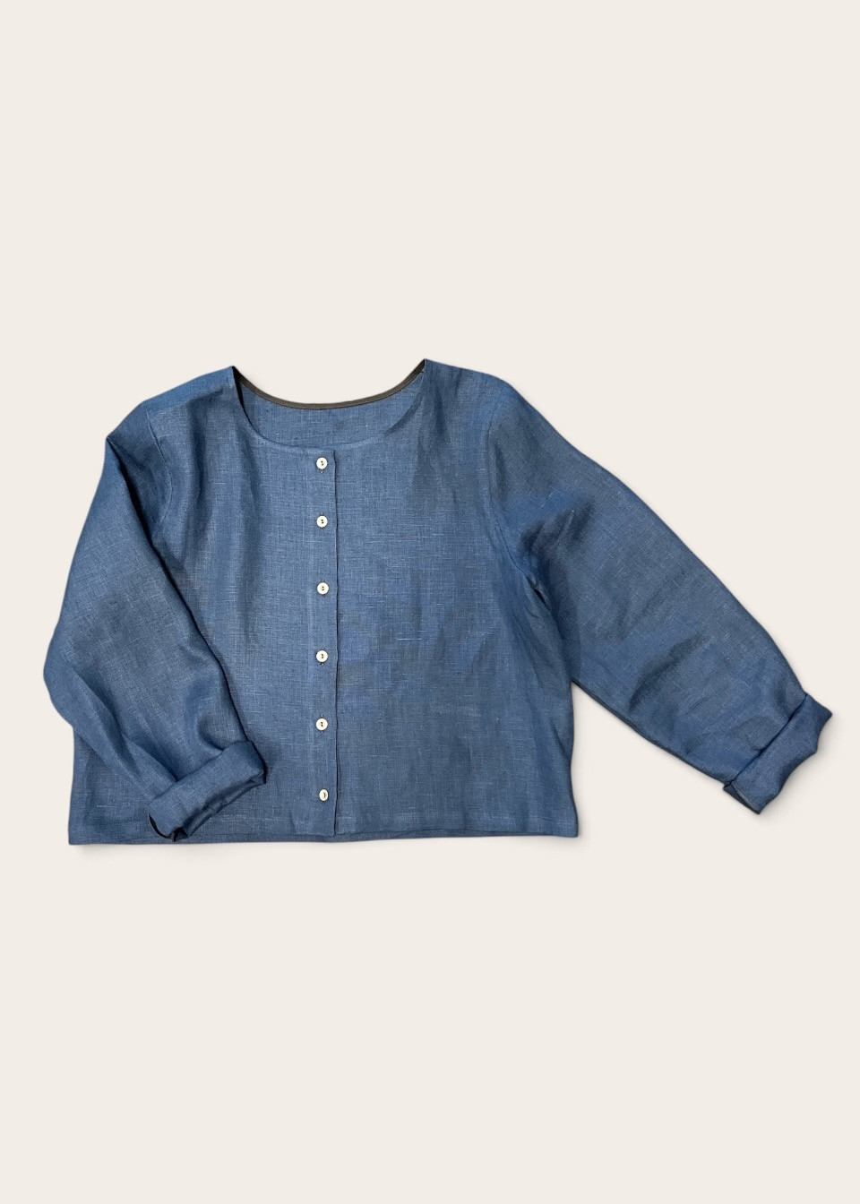 Cardigan 02 in midnight blue linen - LE VESTIAIRE DE JEANNE