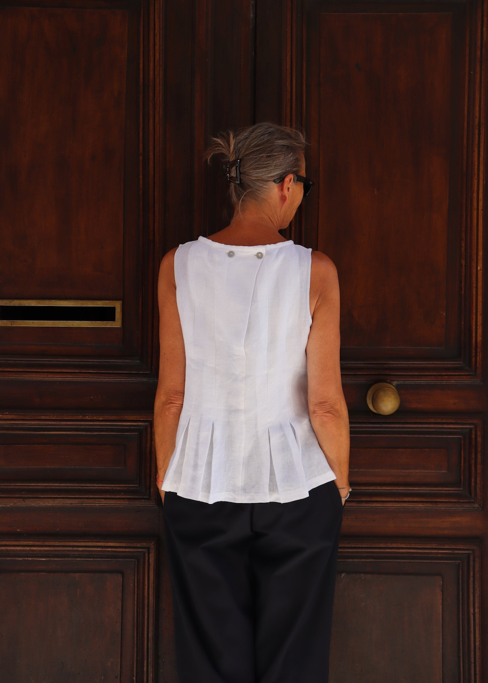 blouse plissée sans manches lin blanc