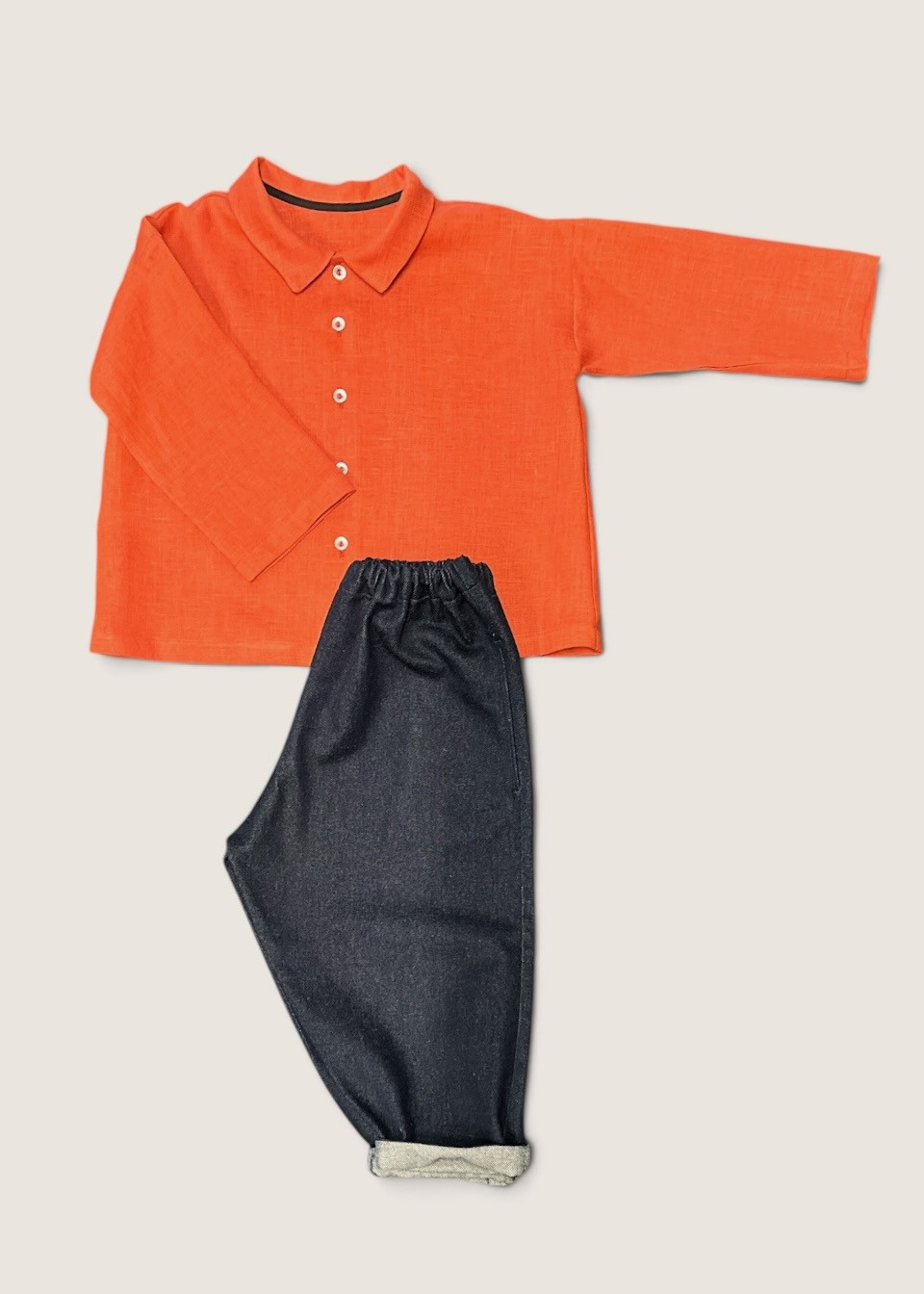 Chemise mixte pour enfant en lin rouge-orangé - LE VESTIAIRE DE JEANNE