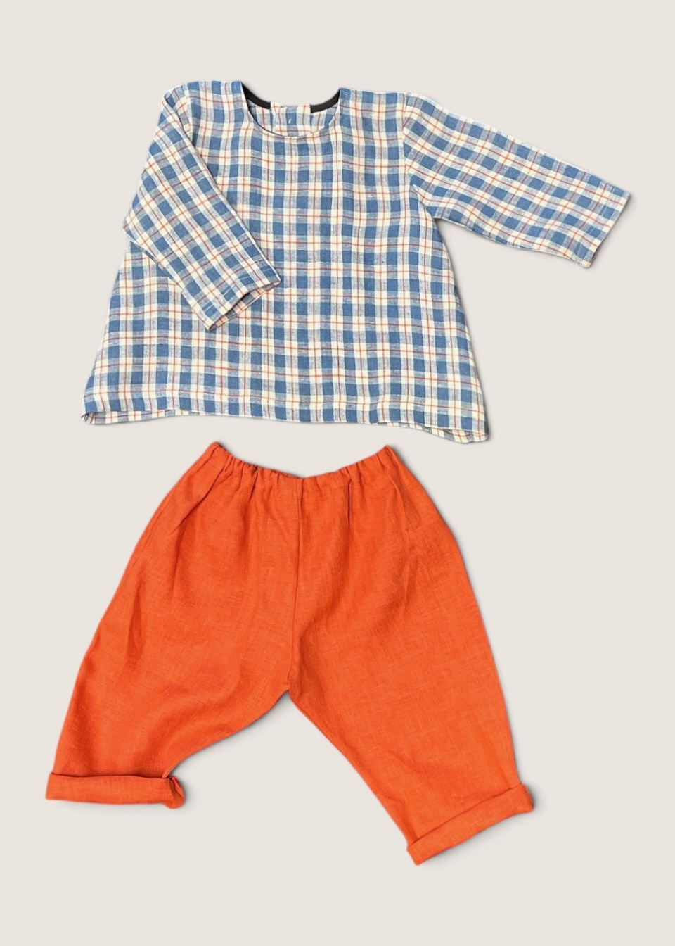 Baby trousers in coral red linen - LE VESTIAIRE DE JEANNE