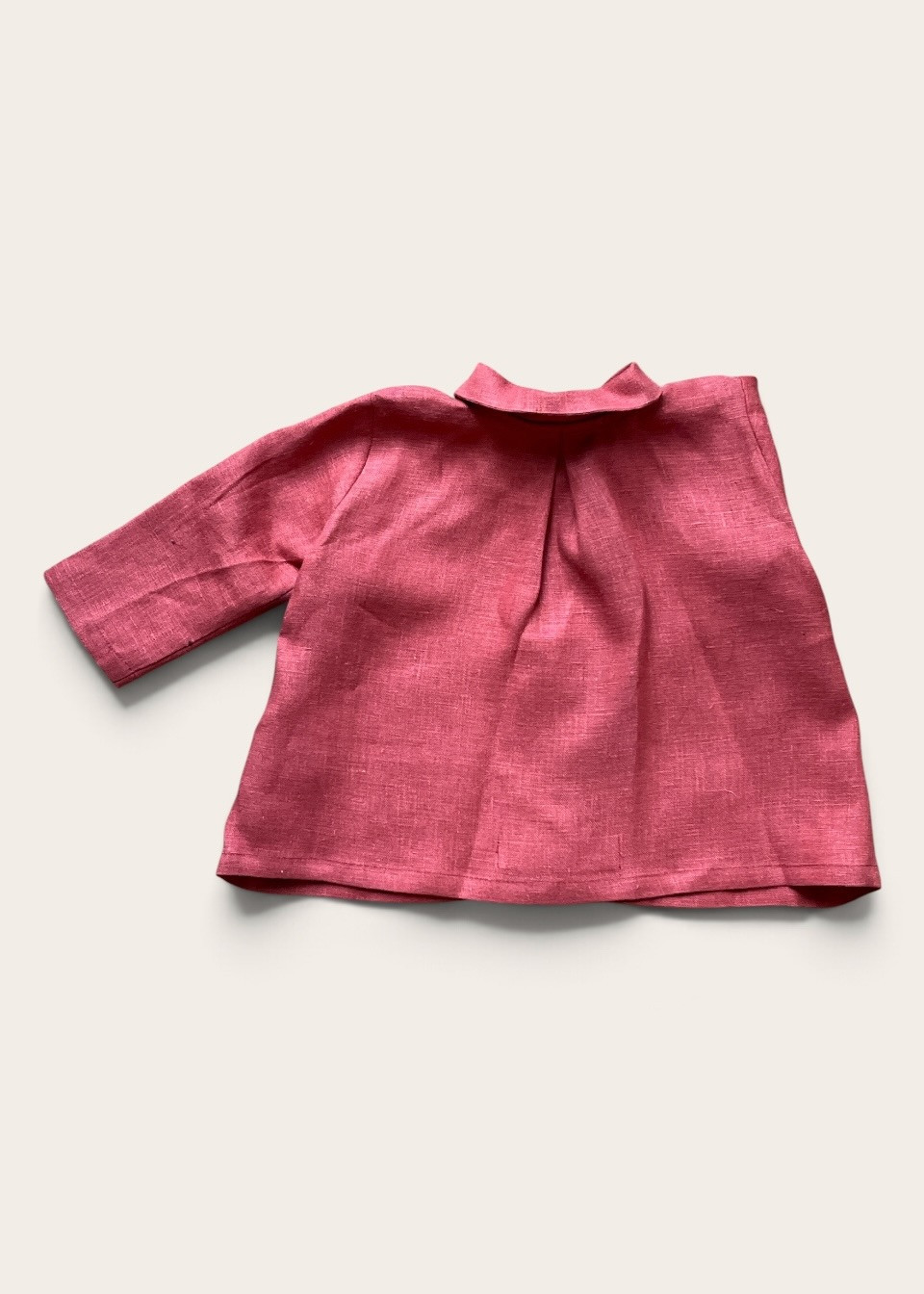 Peter pan shirt in coral red linen - LE VESTIAIRE DE JEANNE
