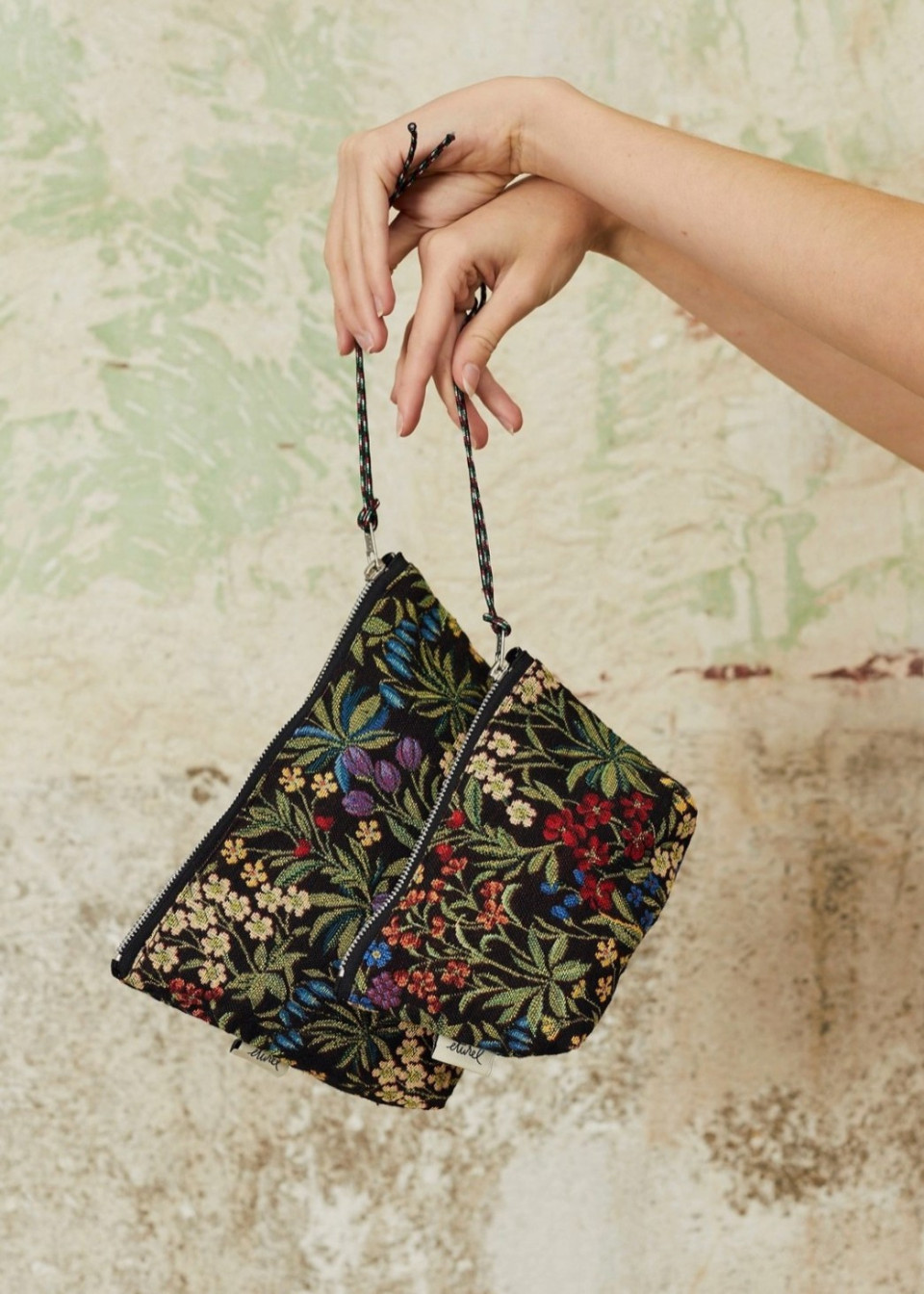Daisies jacquard pouch - ETUREL MADRID