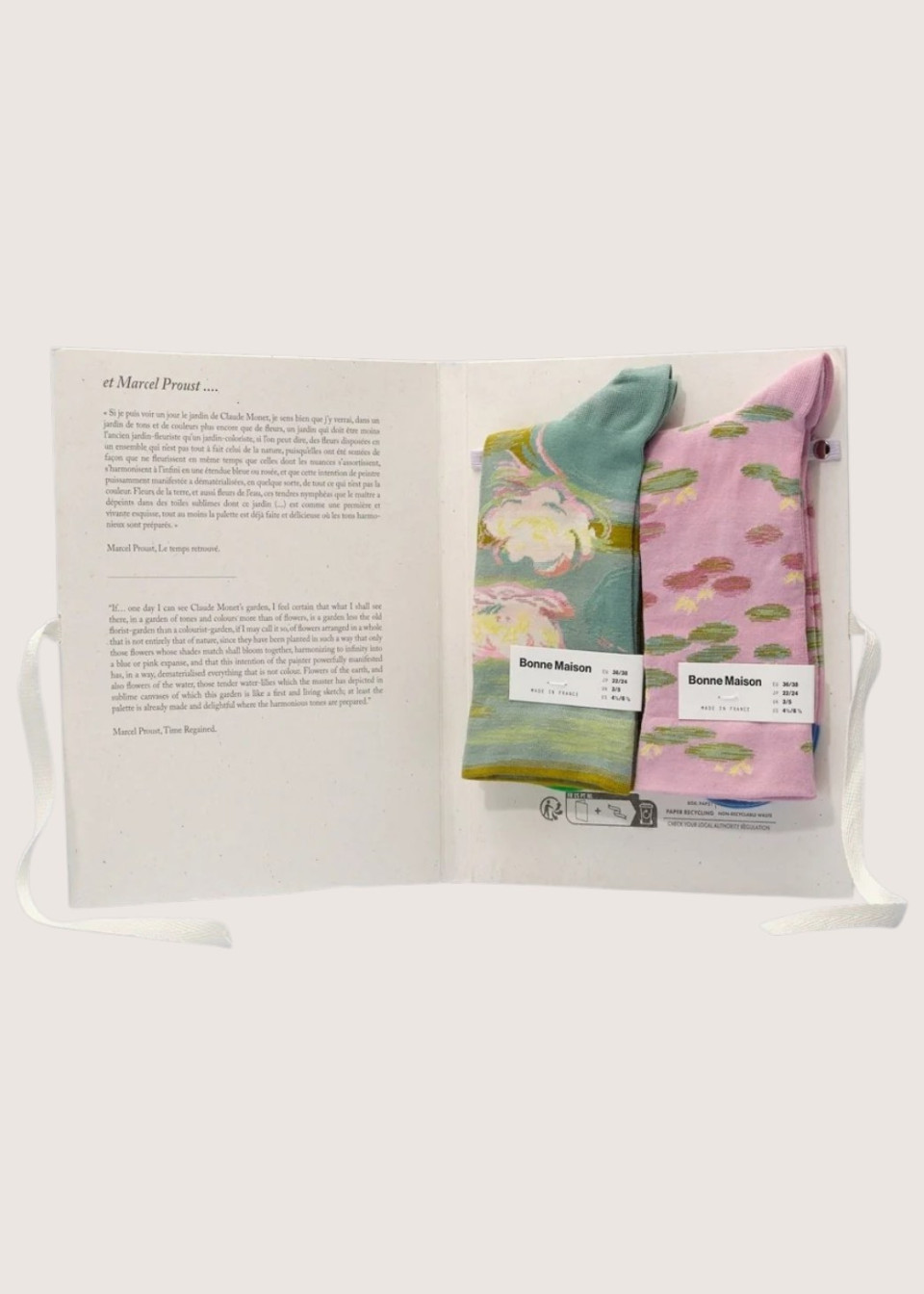 Monet Socks Book "Nympheas" - BONNE MAISON